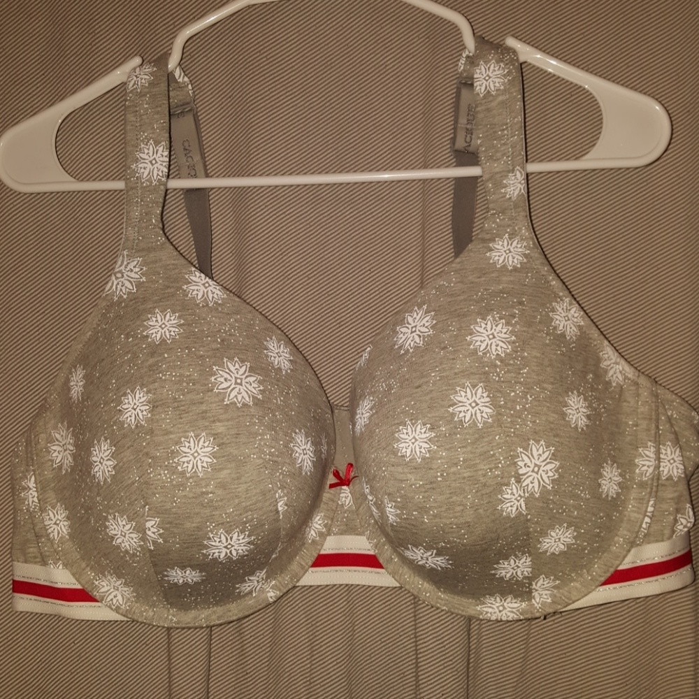 Cacique Lane Bryant snowflake bra